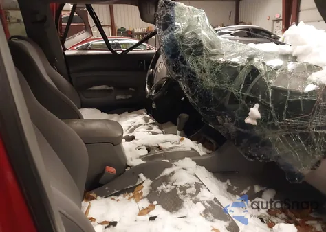 2008 Toyota Tacoma Base V6 z USA, uszkodzony, nr VIN 5TELU42N48Z520232